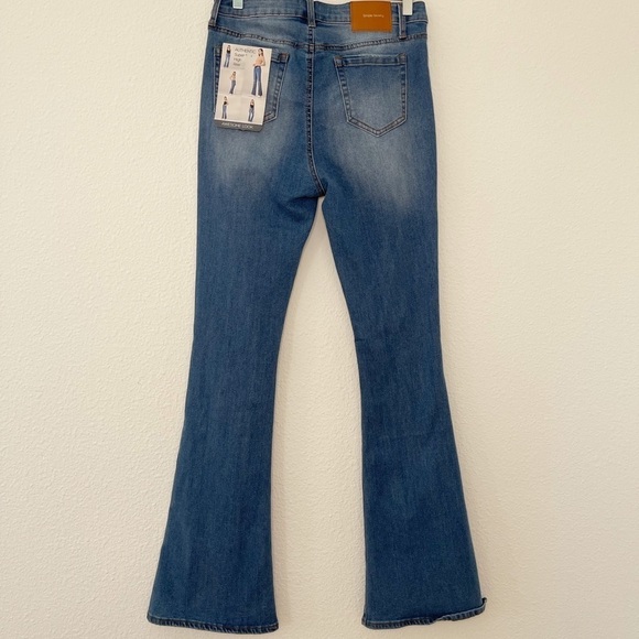 Simply Society Flare super high rise split hem jeans - Picture 10 of 12
